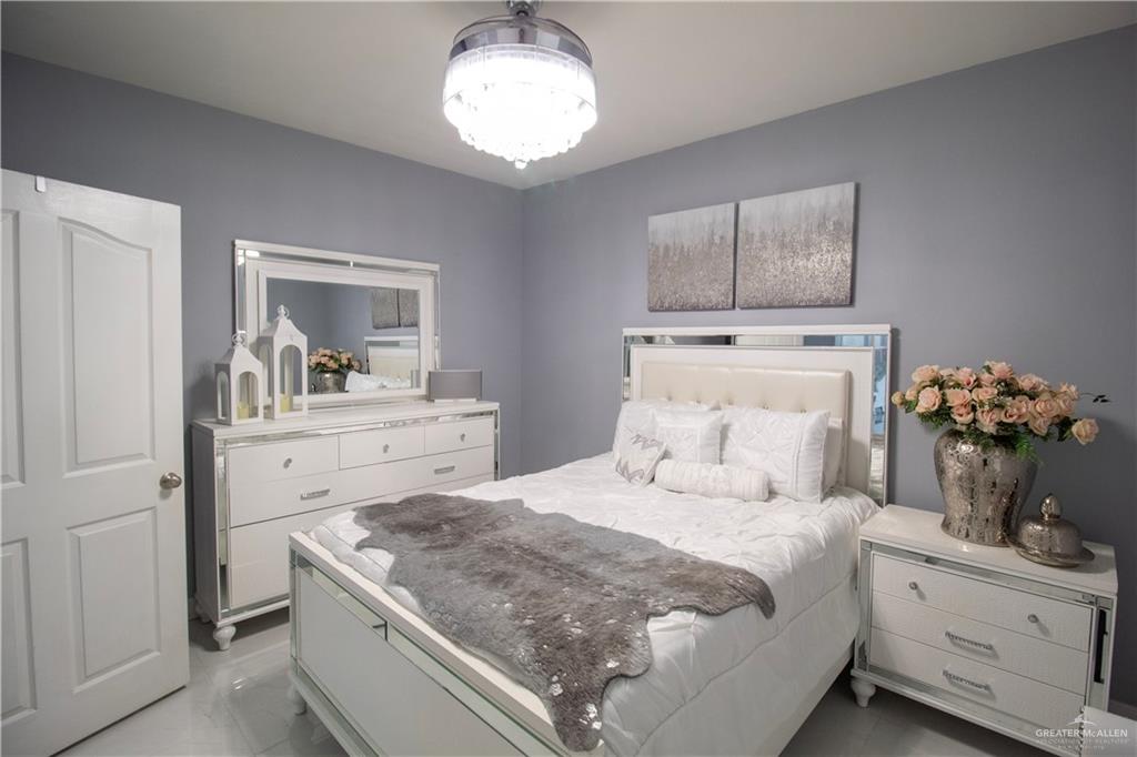 Photo 11 of 1705 Madero Drive