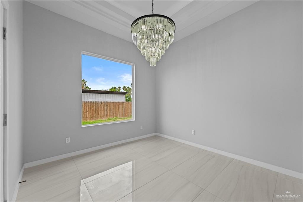 Photo 9 of 3003 Silver Oak Avenue