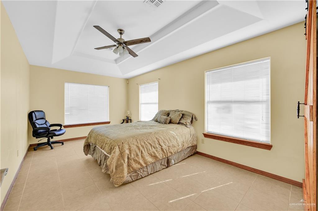 Photo 15 of 1012 Carolina Avenue