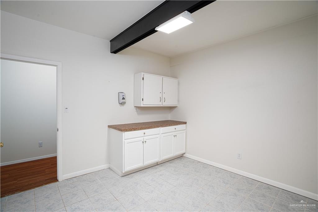 Photo 13 of 412 18th Street #G