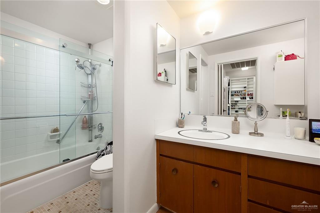 Photo 13 of 600 Wichita Avenue #405