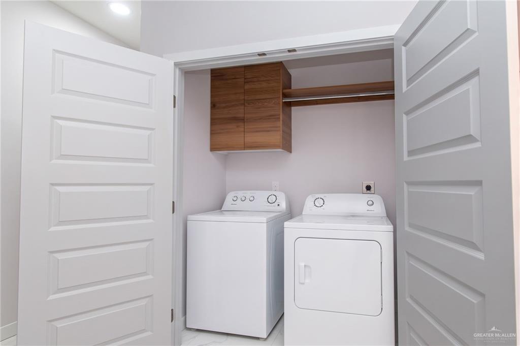 Photo 18 of 4208 Heron Avenue #114