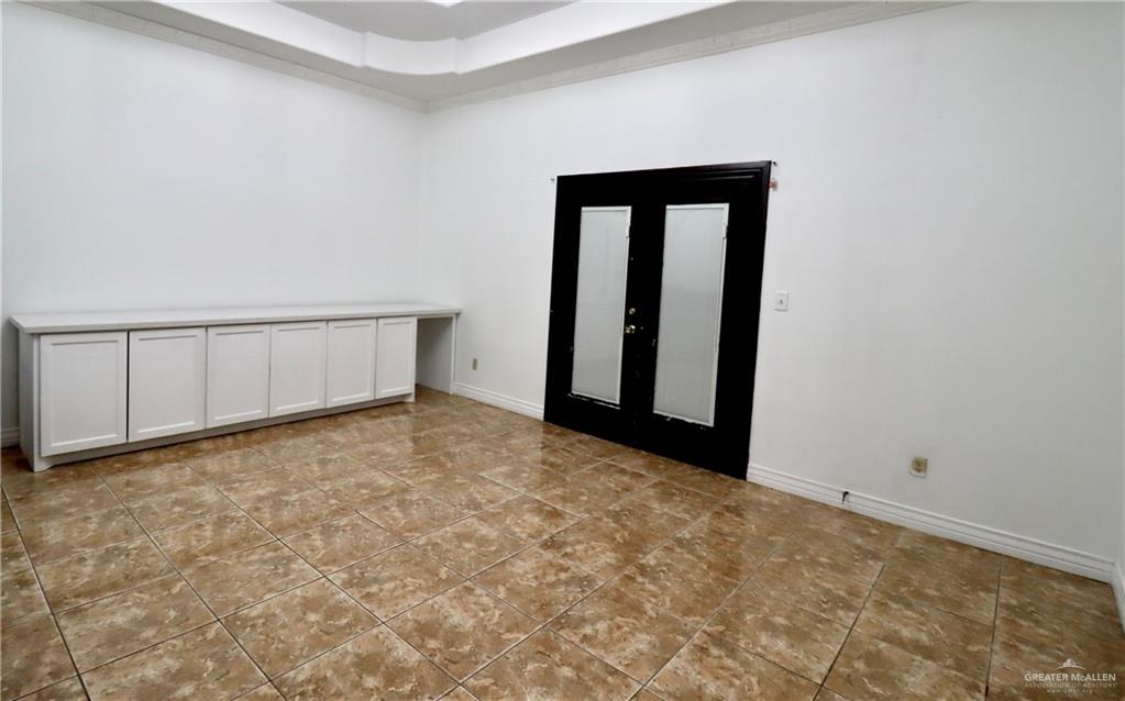 Photo 6 of 1814 Yolanda Street