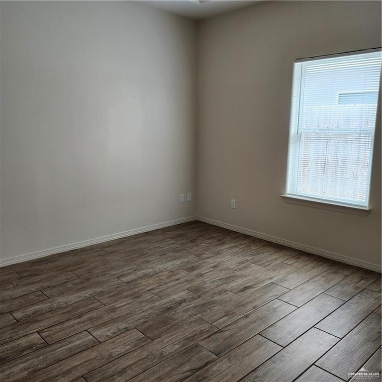 Photo 6 of 4008 Hawthorne Avenue #4
