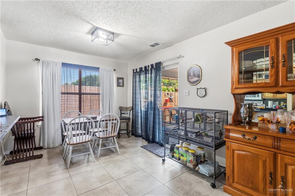 Photo 13 of 1600 Lakeside Drive