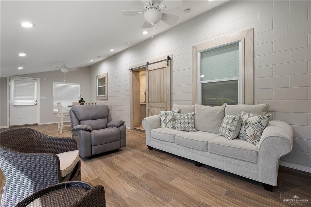 Photo 32 of 1700 Frontera Road