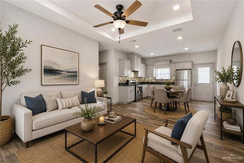 Photo 3 of 5800 Nightingale Avenue #2