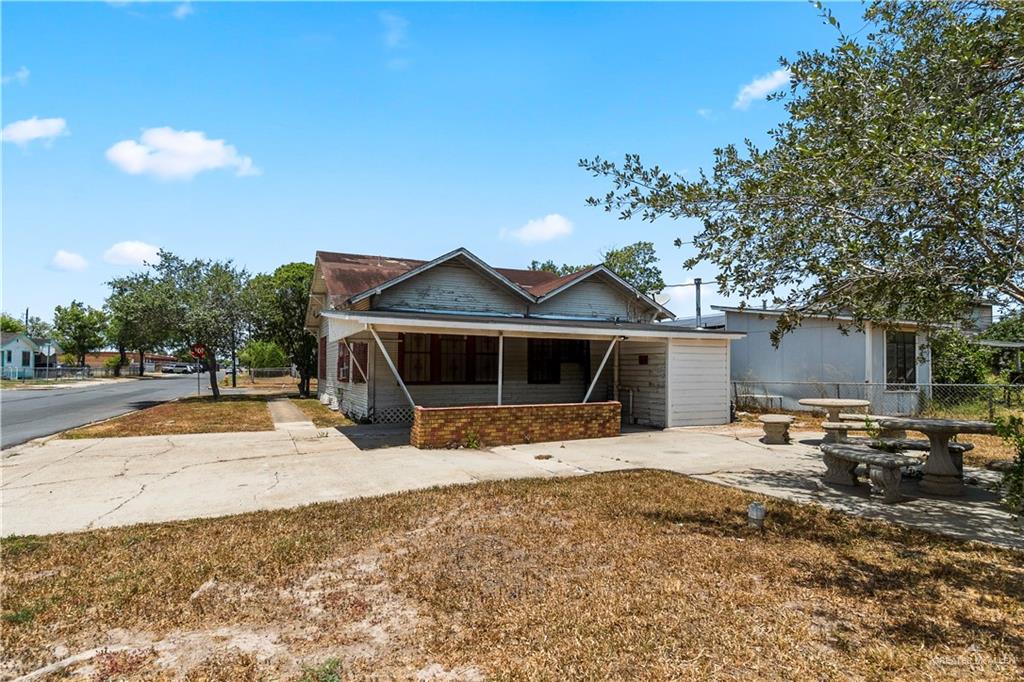 Photo 13 of 397 Bonham Street