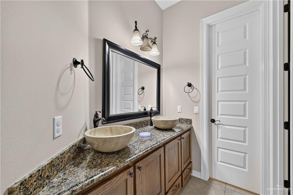 Photo 17 of 315 17th Street