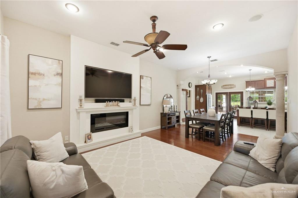 Photo 11 of 4200 Palm Grove Drive