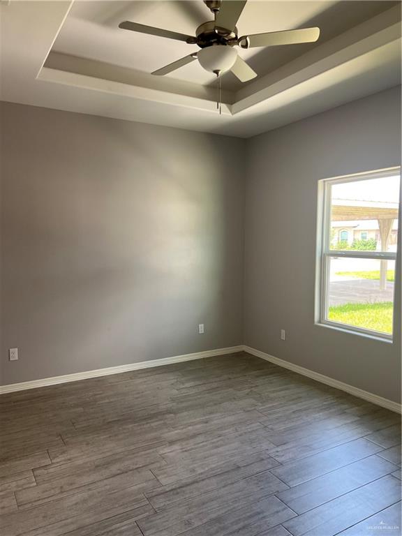 Photo 4 of 2112 Redbud Lane