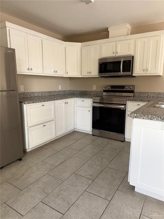 Photo 7 of 906 Tom Landry Street #1