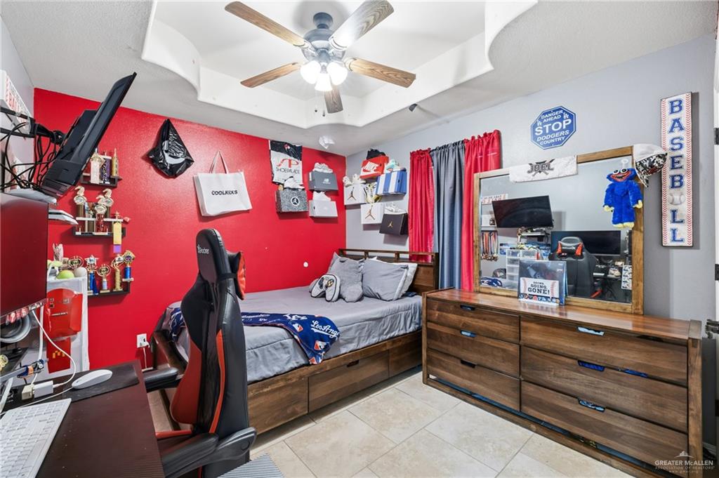 Photo 9 of 816 Azucar Avenue