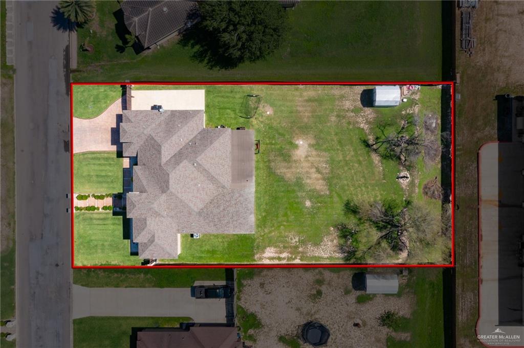 Photo 18 of 1806 Silverado Street