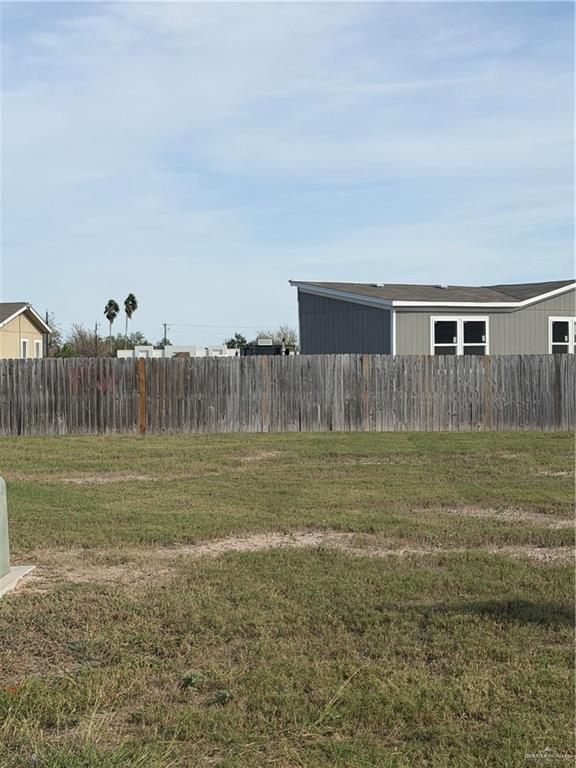 Photo 3 of 1808 Versailles Drive