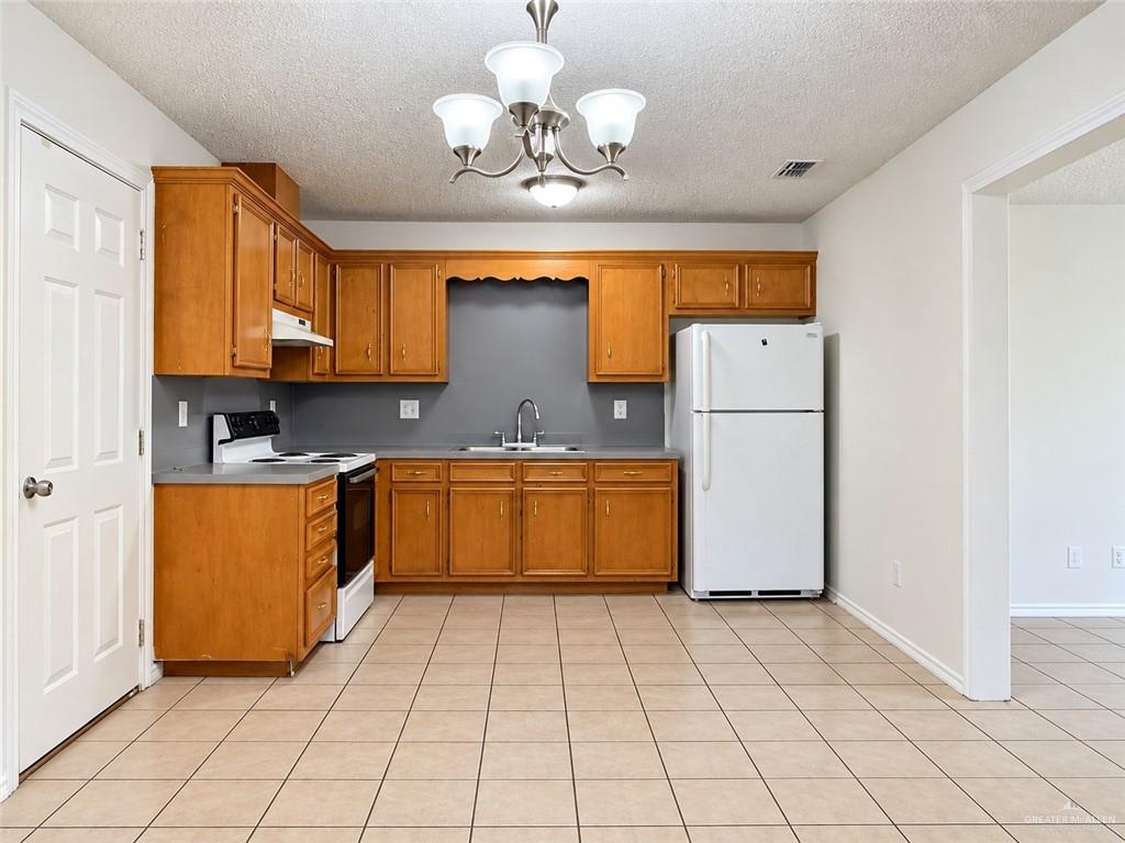 Photo 5 of 4125 Goldenrod Avenue