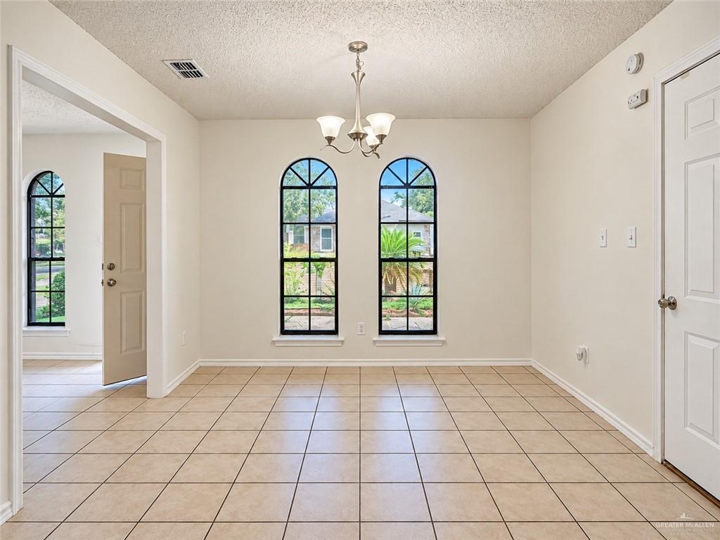 Photo 6 of 4125 Goldenrod Avenue
