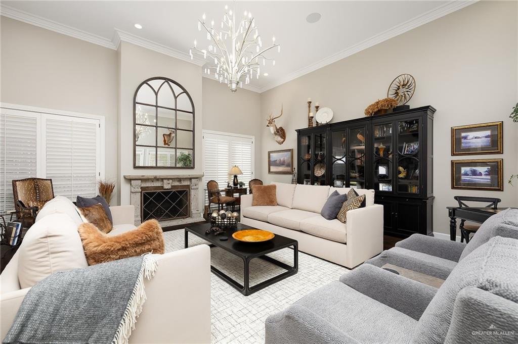 Photo 7 of 31 Villas Jardin Drive