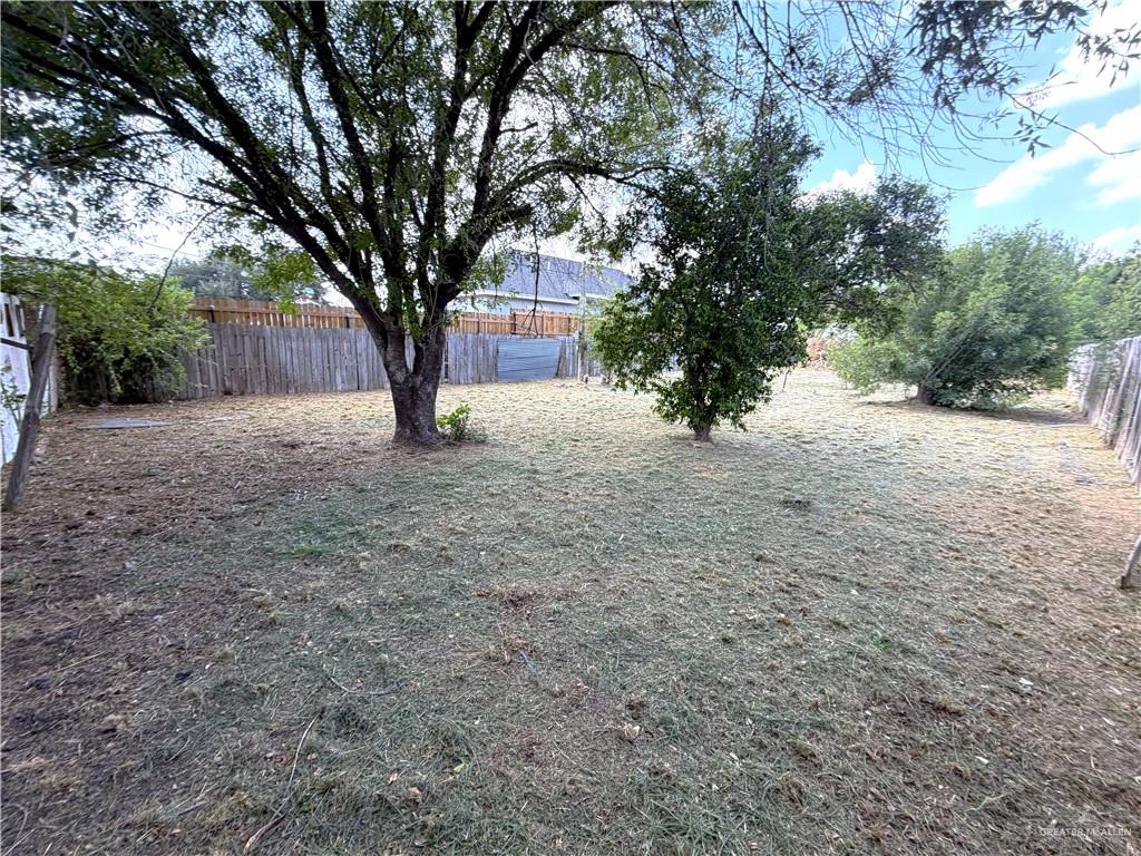 Photo 3 of 10305 Ramon Avenue
