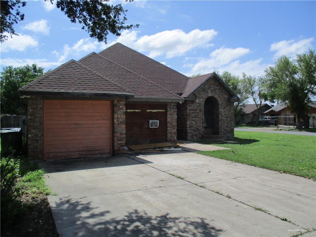 Photo 26 of 700 Franciska Street