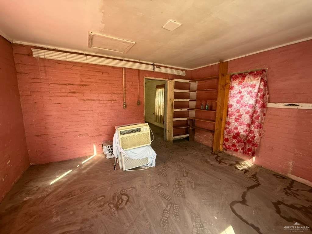 Photo 3 of 2035 Harrison Street