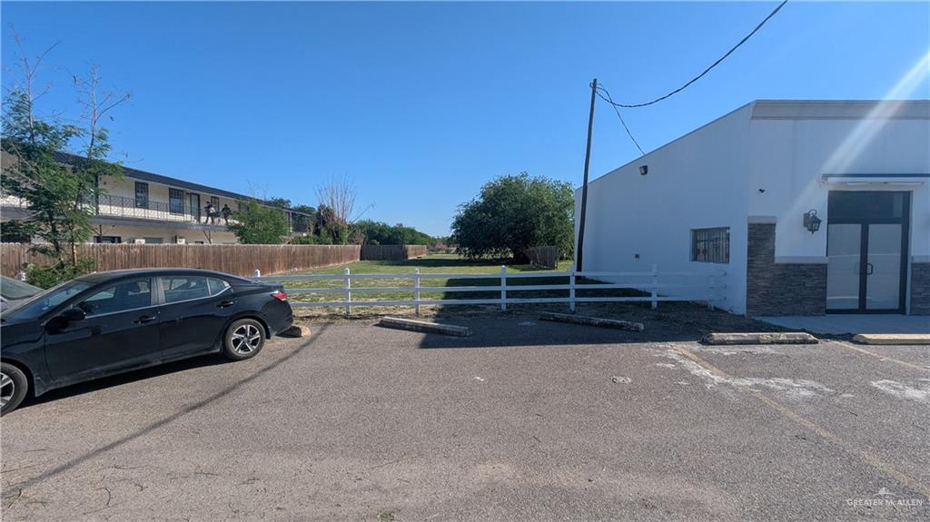 Photo 12 of 4901 Buddy Owens Boulevard