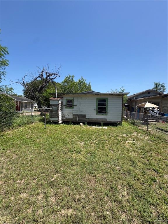 Photo 15 of 712 Llano Grande Street
