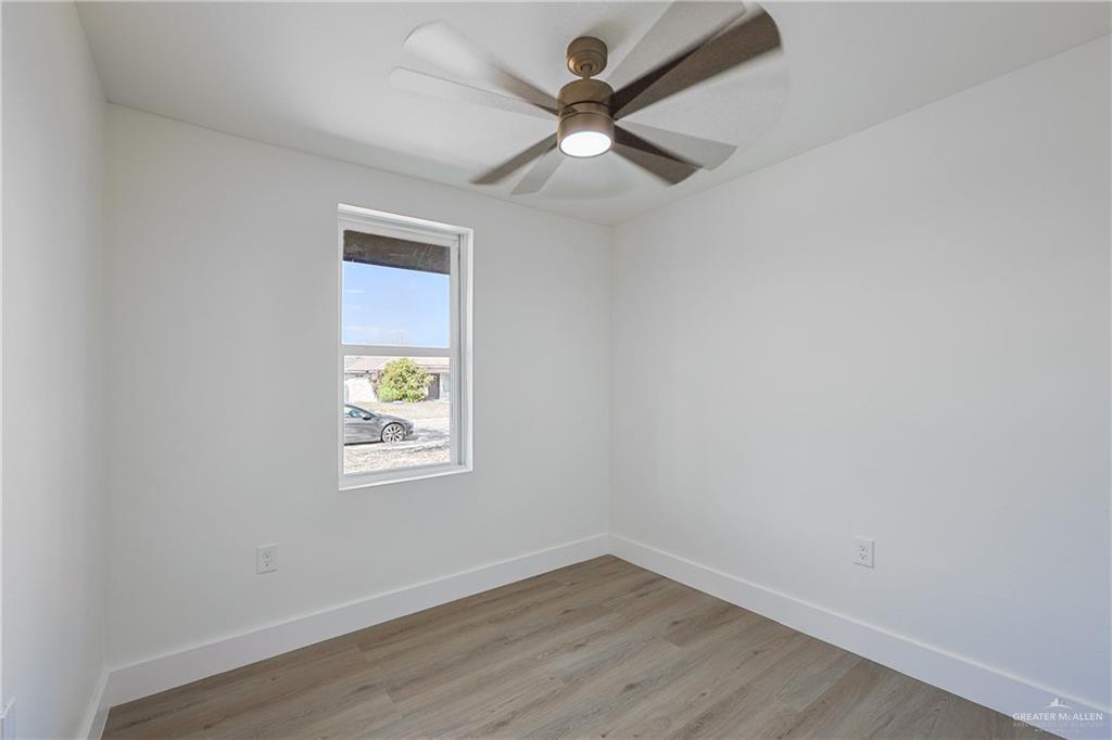 Photo 13 of 413 Aldrin Street