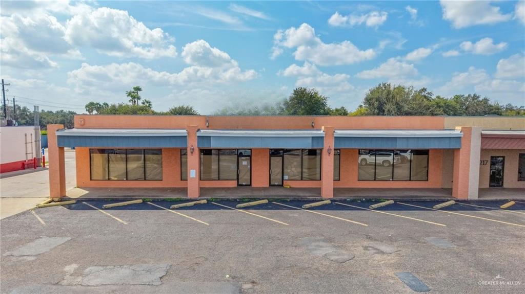 Photo 1 of 211 Nolana Avenue, McAllen