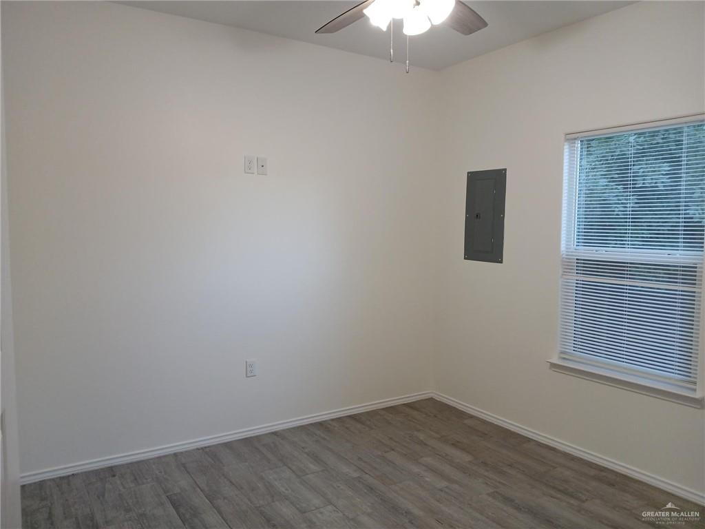Photo 11 of 605 Cypress Avenue
