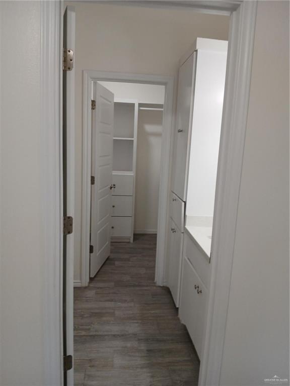 Photo 14 of 605 Cypress Avenue