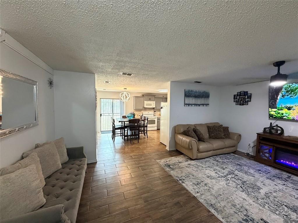 Photo 11 of 1301 Sunset Street