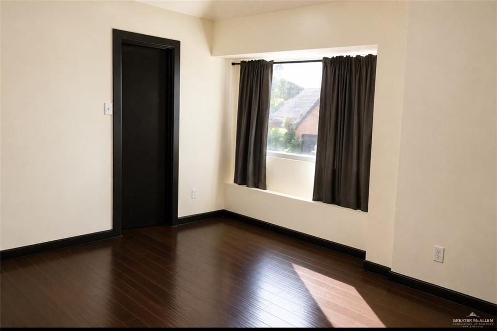 Photo 9 of 310 Rio Grande Drive