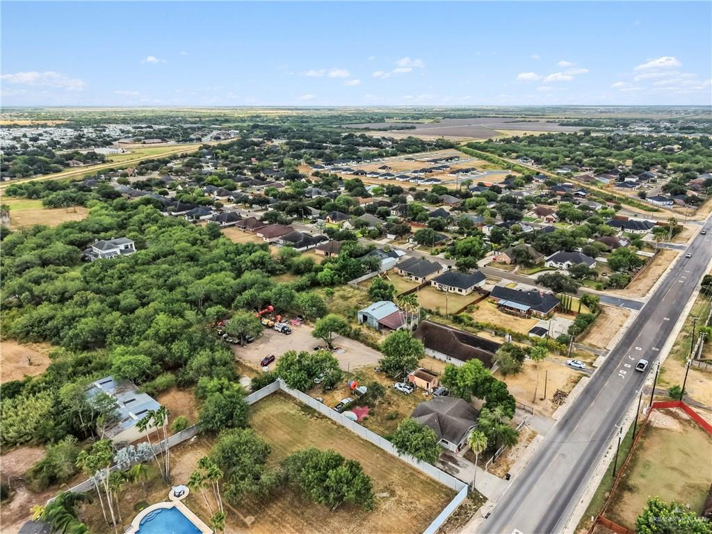 Photo 10 of 1923 Border Avenue