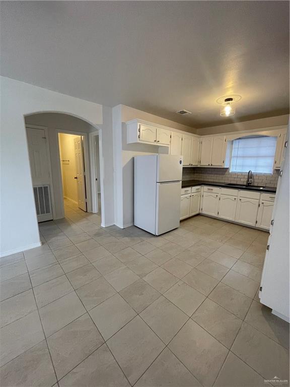 Photo 2 of 1408 Pine Street #C