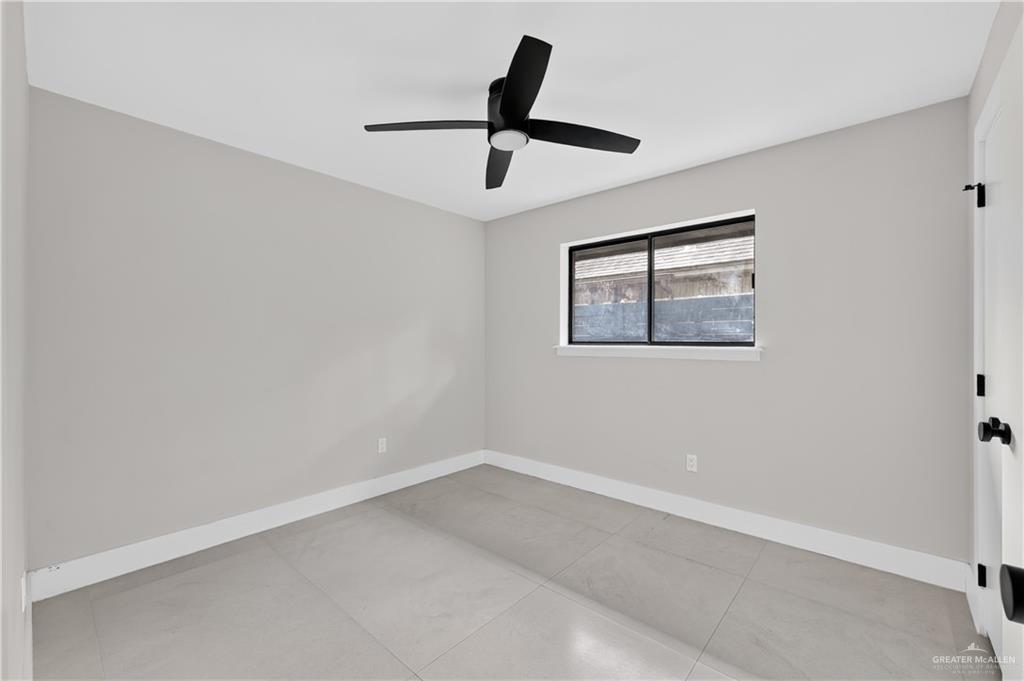 Photo 19 of 112 Jay Avenue