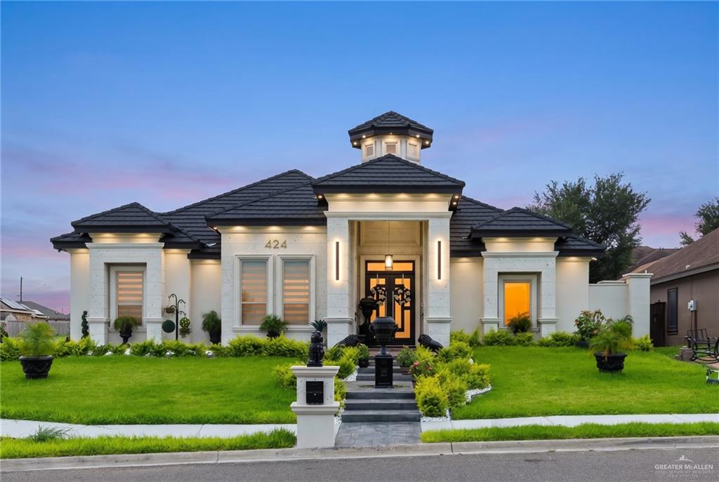 Photo 1 of 424 Palm Shores Boulevard, La Joya