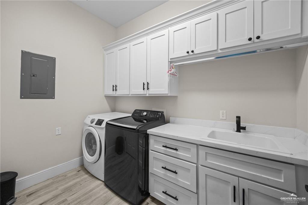 Photo 23 of 1404 Strawberry Hill Street