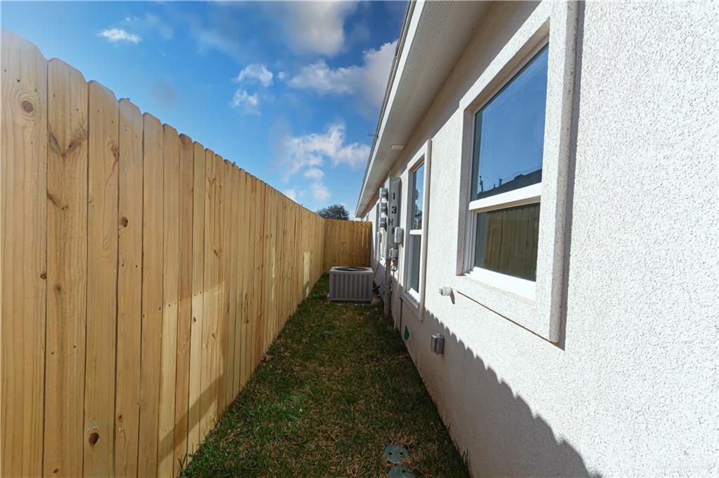 Photo 13 of 404 Emerald Avenue #2