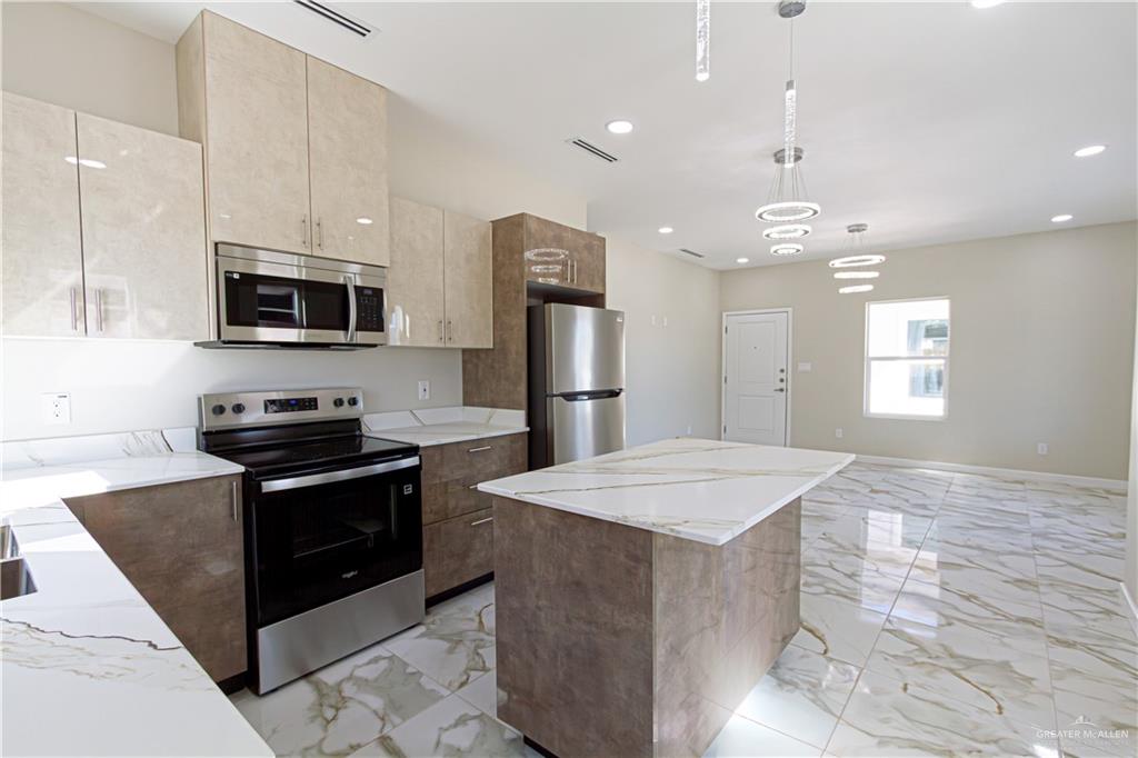 Photo 5 of 404 Emerald Avenue #2