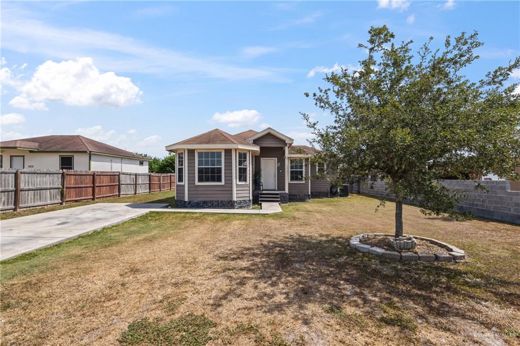 Photo 1 of 411 Tower Hills Street, Alamo