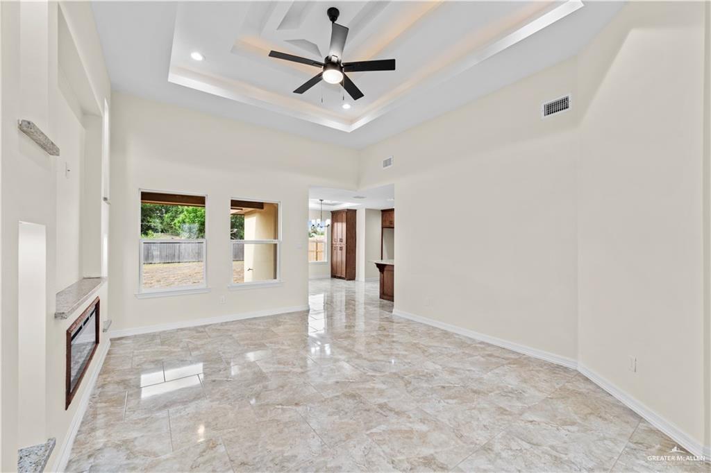 Photo 5 of 617 Tower Oak Drive