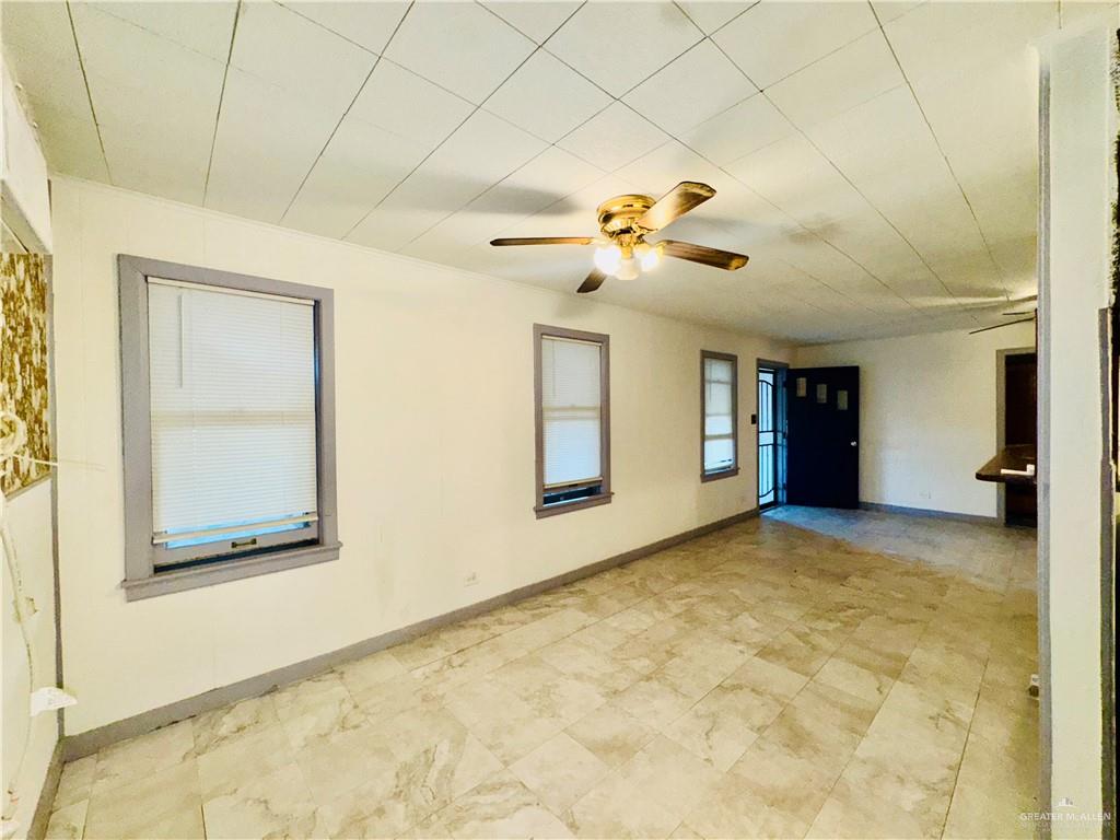 Photo 4 of 1601 Redwood Avenue