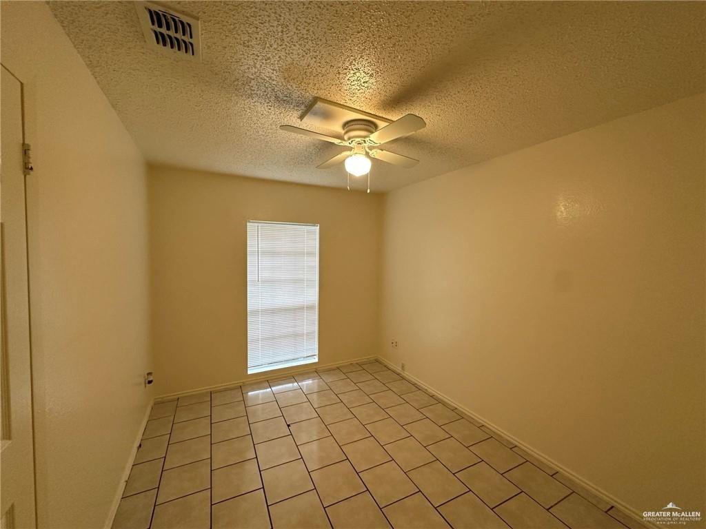 Photo 12 of 2916 Cynthia Street