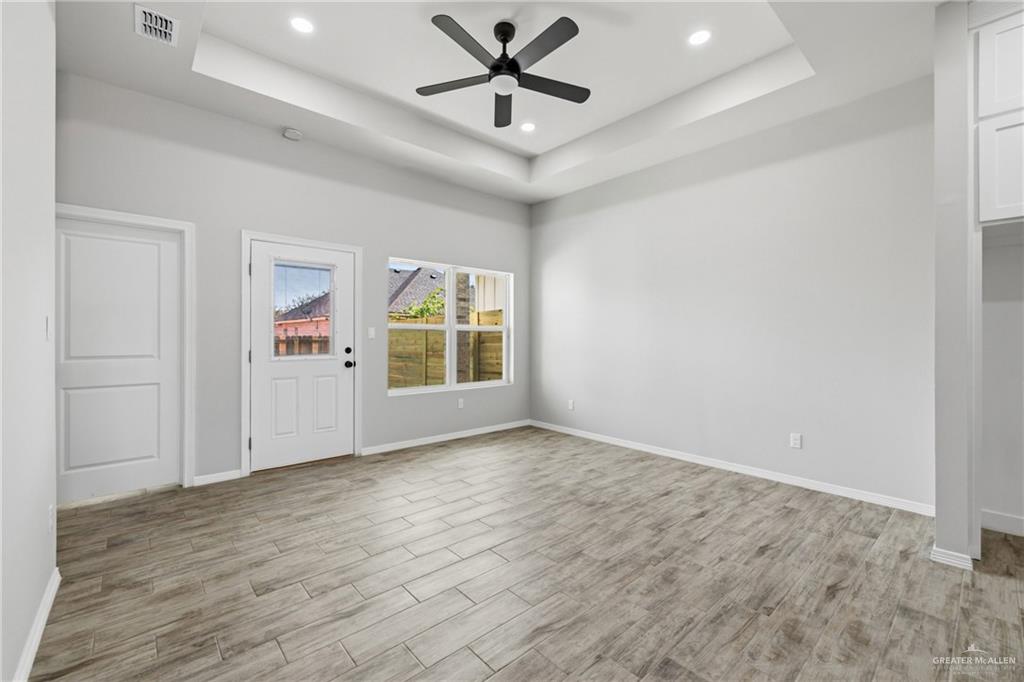 Photo 8 of 701 25th Street