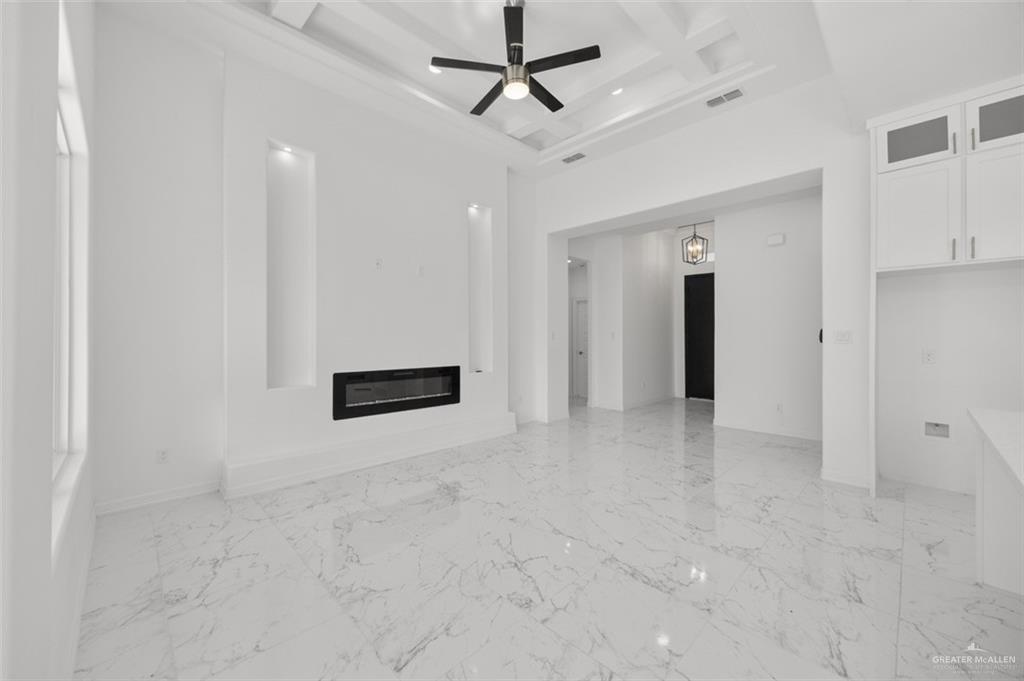 Photo 4 of 3004 Enzo Lane