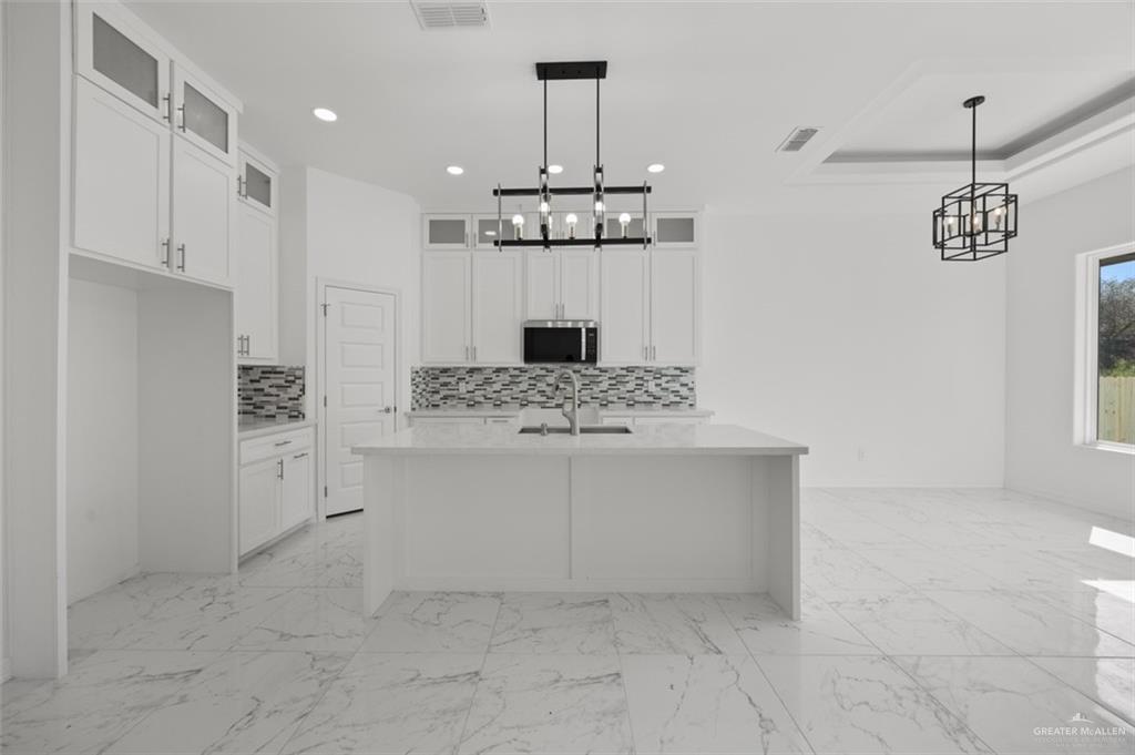 Photo 5 of 3004 Enzo Lane