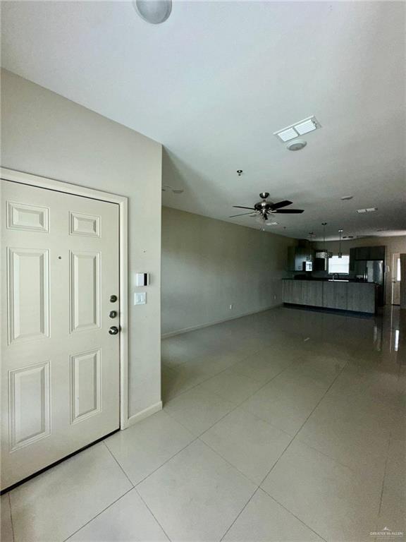 Photo 4 of 508 Newport Avenue #2