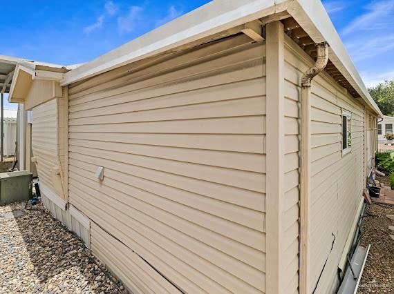 Photo 18 of 110 Harness Drive