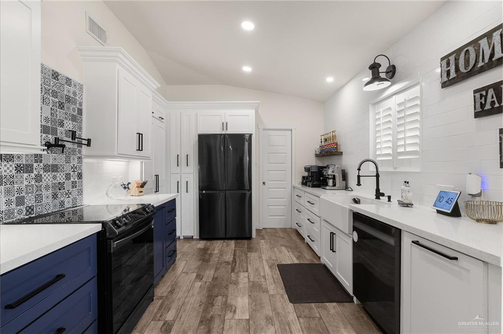 Photo 8 of 112 14th Street